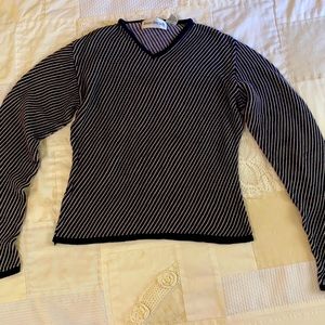 Women’s knit pull over